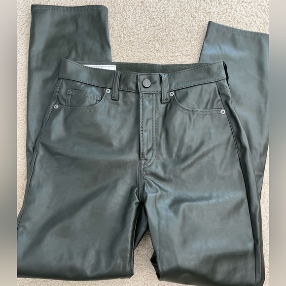 GAP faux leather pants. Dark green. Size 27 long. - Picture 4 of 7